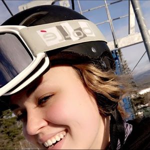 Meet your Posher, Caroline